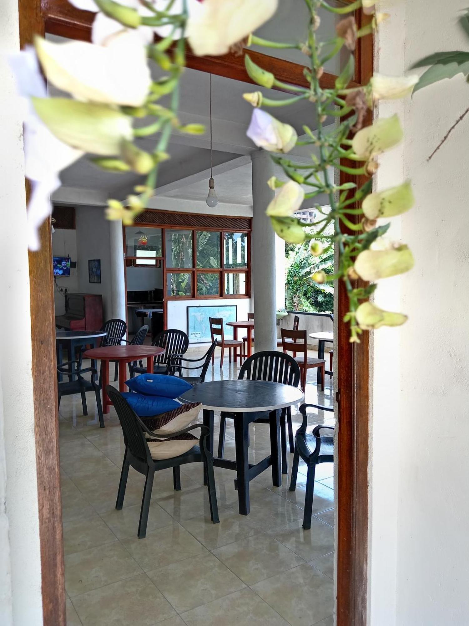 Soorya Inn Элла Экстерьер фото